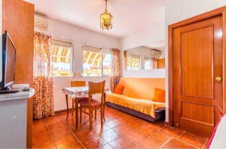 Estudio Con Vistas En Torremolinos Exterior photo